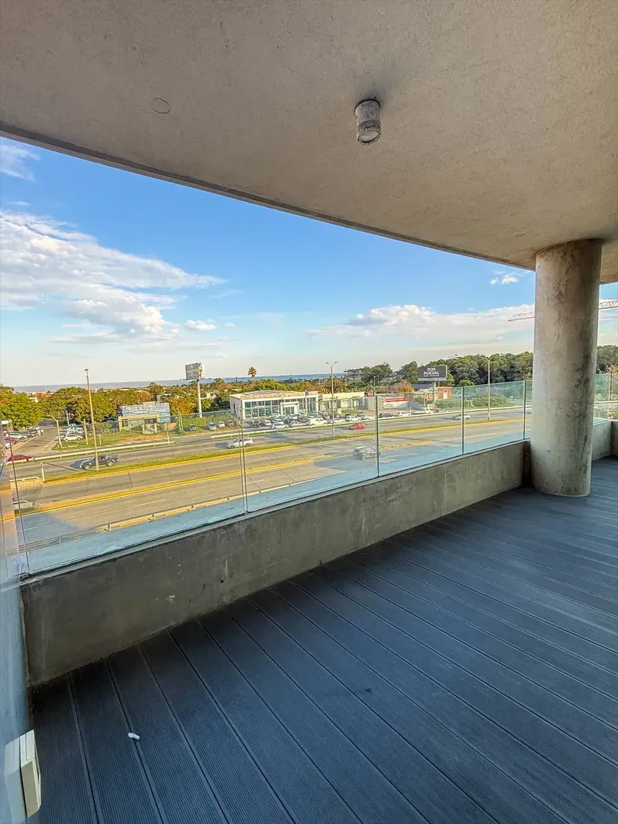 Faros de Carrasco, 125 m² — foto 1 de 5