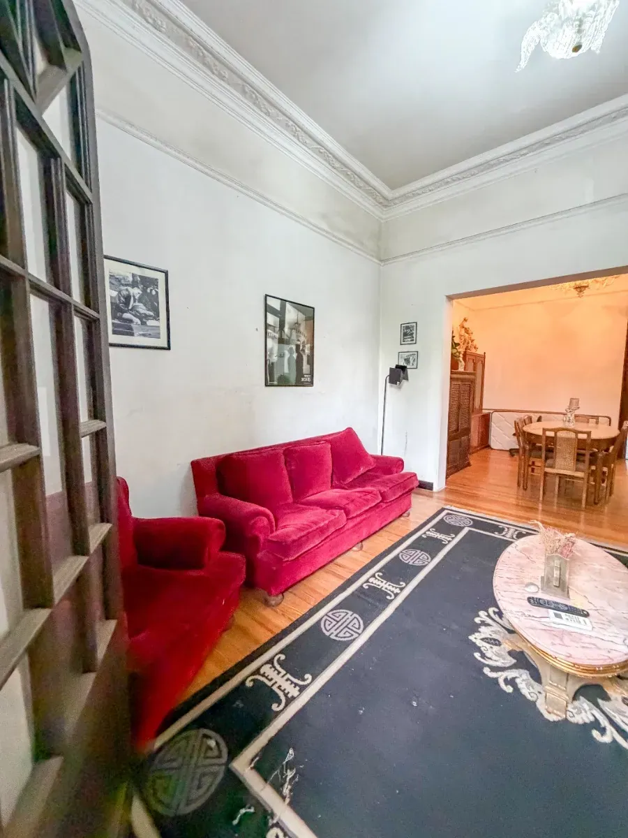 Casa de 238 m² con jardín y barbacoa en Malvín — foto 4 de 5